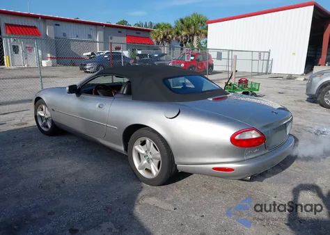 1998 Jaguar Xk8 from USA, damaged, VIN SAJGX2243WC030611